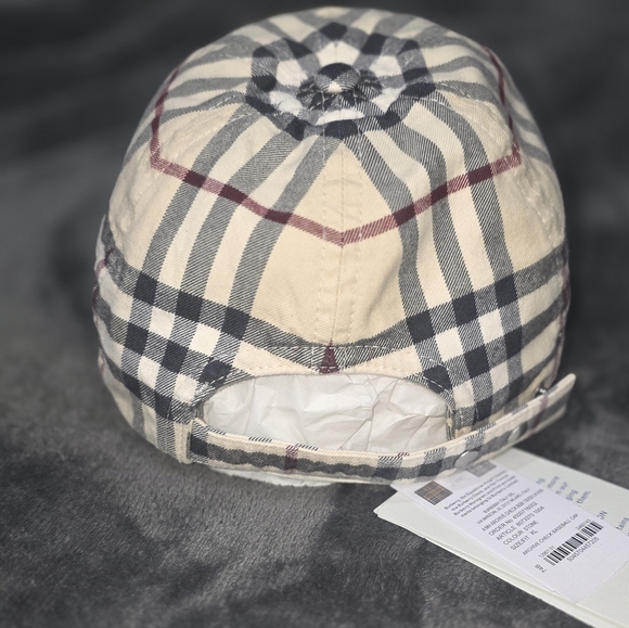 Burberry Italy Archive Check Baseball Cap NWT - Picture 6 of 8